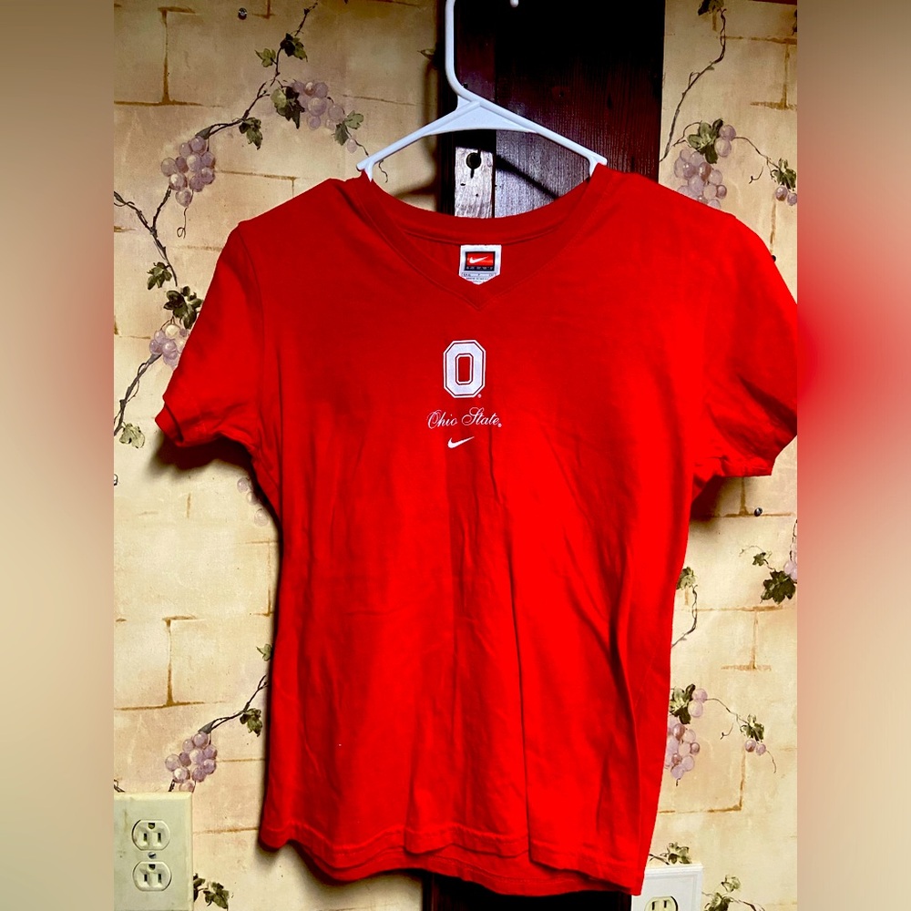 ohio state nike t-shirt women’s small 4-5 v neck